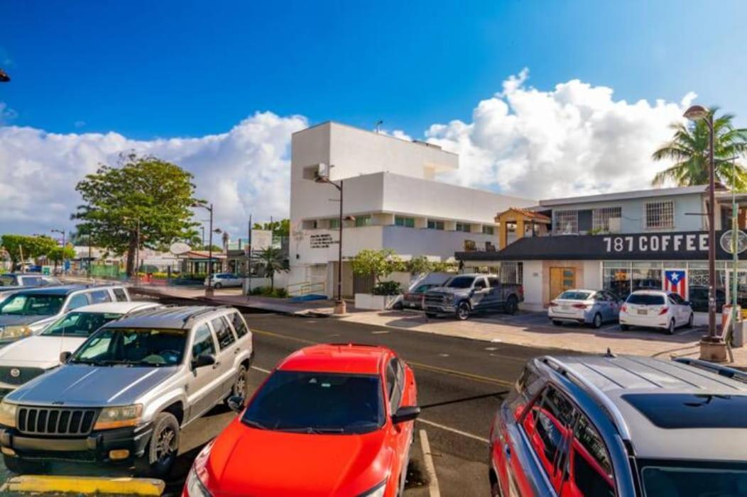 Sunset Paradise Cozy Beachfront Escape - Isla Verde Сан Хуан Екстериор снимка